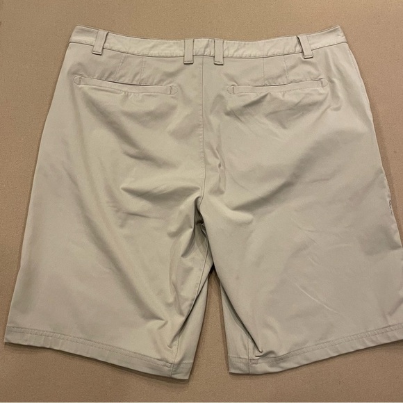 Rhône Men’s Commuter 11” Inseam Khaki Shorts Size 38 - Picture 5 of 14